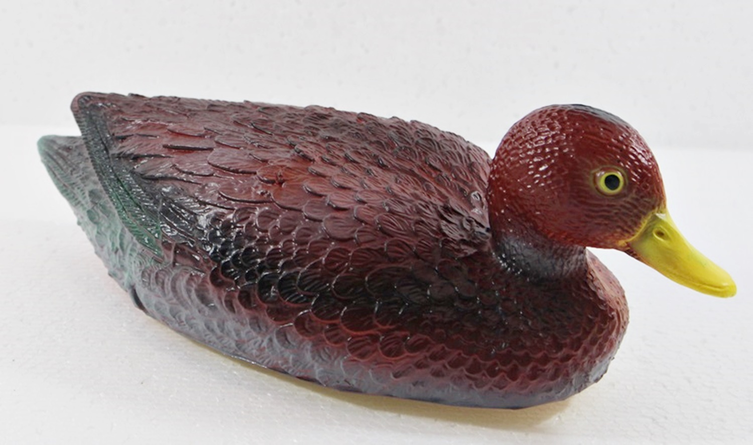 Deko Figur Wildente rot schwimmend H 12 cm Gartenfigur Teichfigur aus Kunststoff