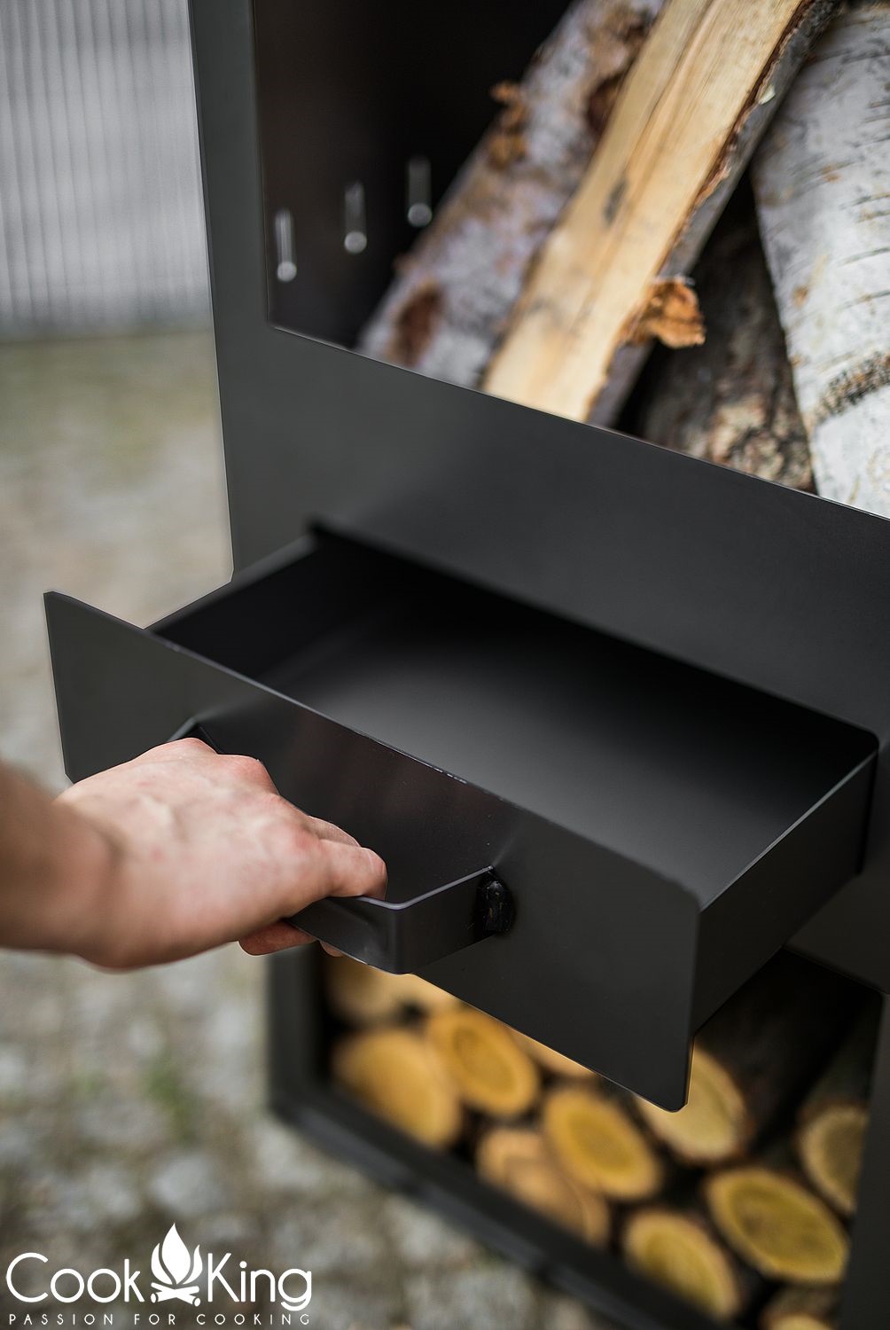 Gartenkamin "Rosa" Gartenofen H 150 cm zum Heizen und Grillen Terrassenofen aus Naturstahl Kamin