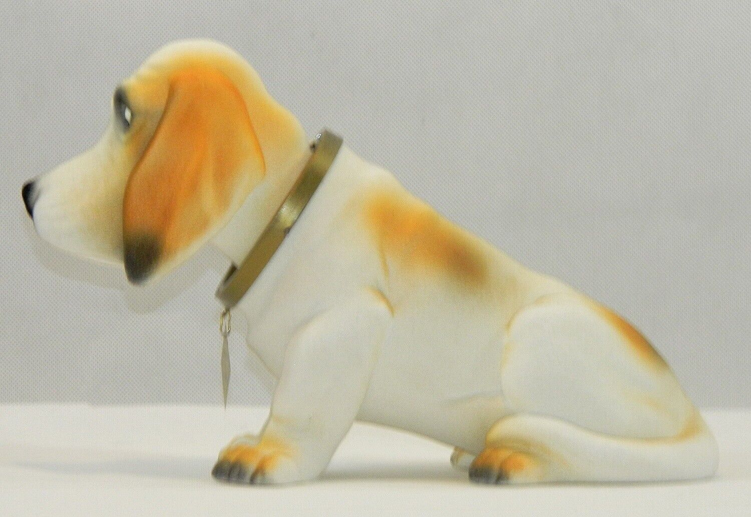 Wackel Figur Hund Basset Hound Wackelfigur H 19,5 cm groß Dekofigur mit Wackelkopf