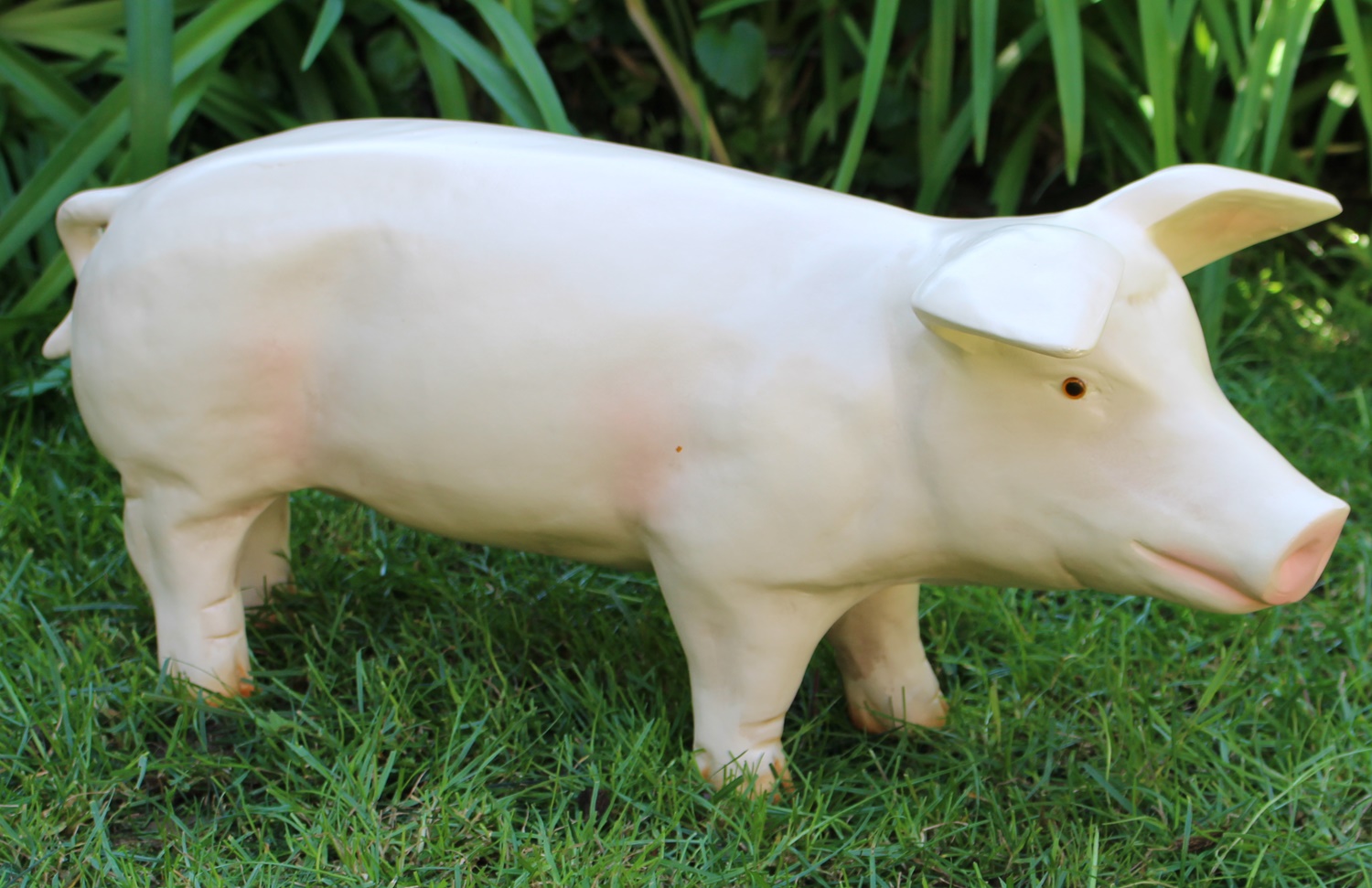Dekofiguren Tierfiguren Schweine Ferkel stehend links rechts H 26/27 cm Figuren 2-er Satz Kunstharz