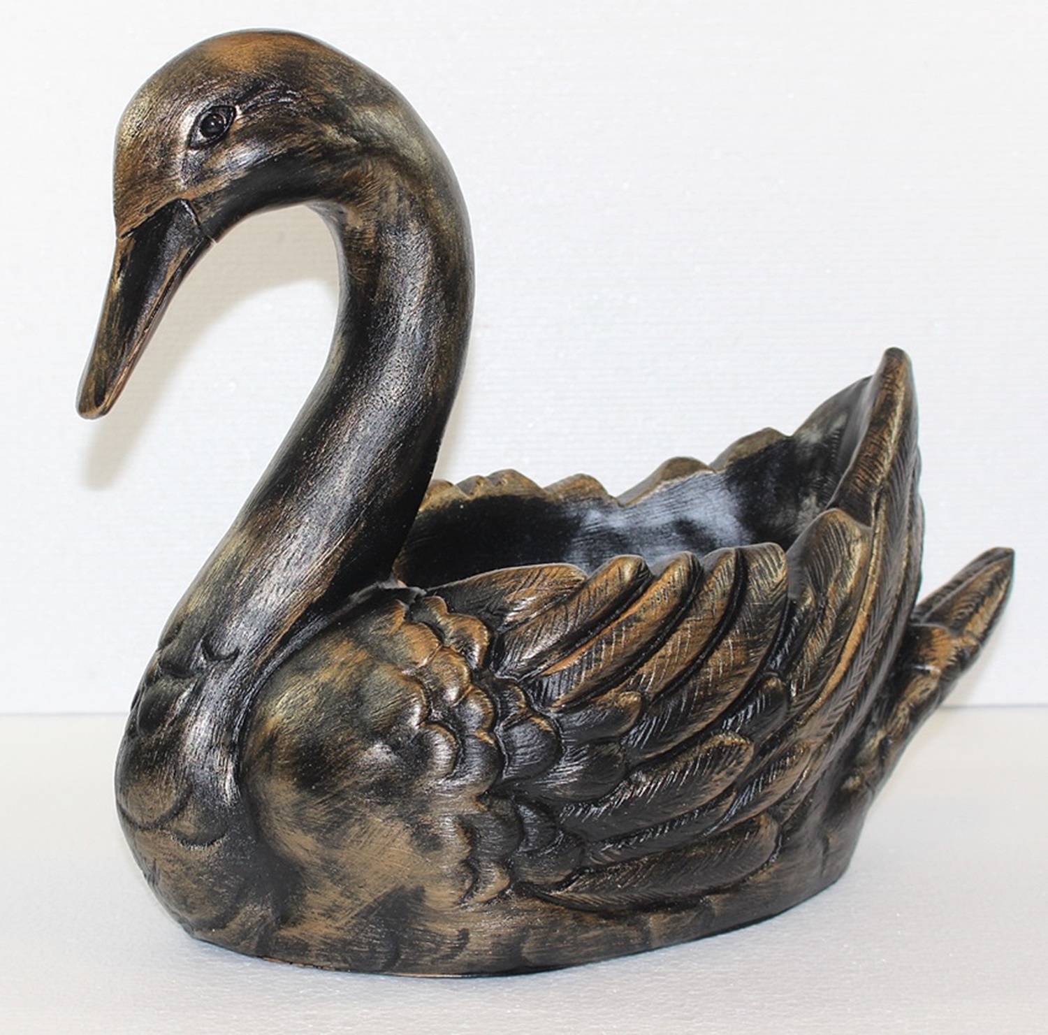 Deko Figur Schwan Gartenfigur zum Bepflanzen H 29 cm Dekofigur Kupfer-Antik aus Kunststoff