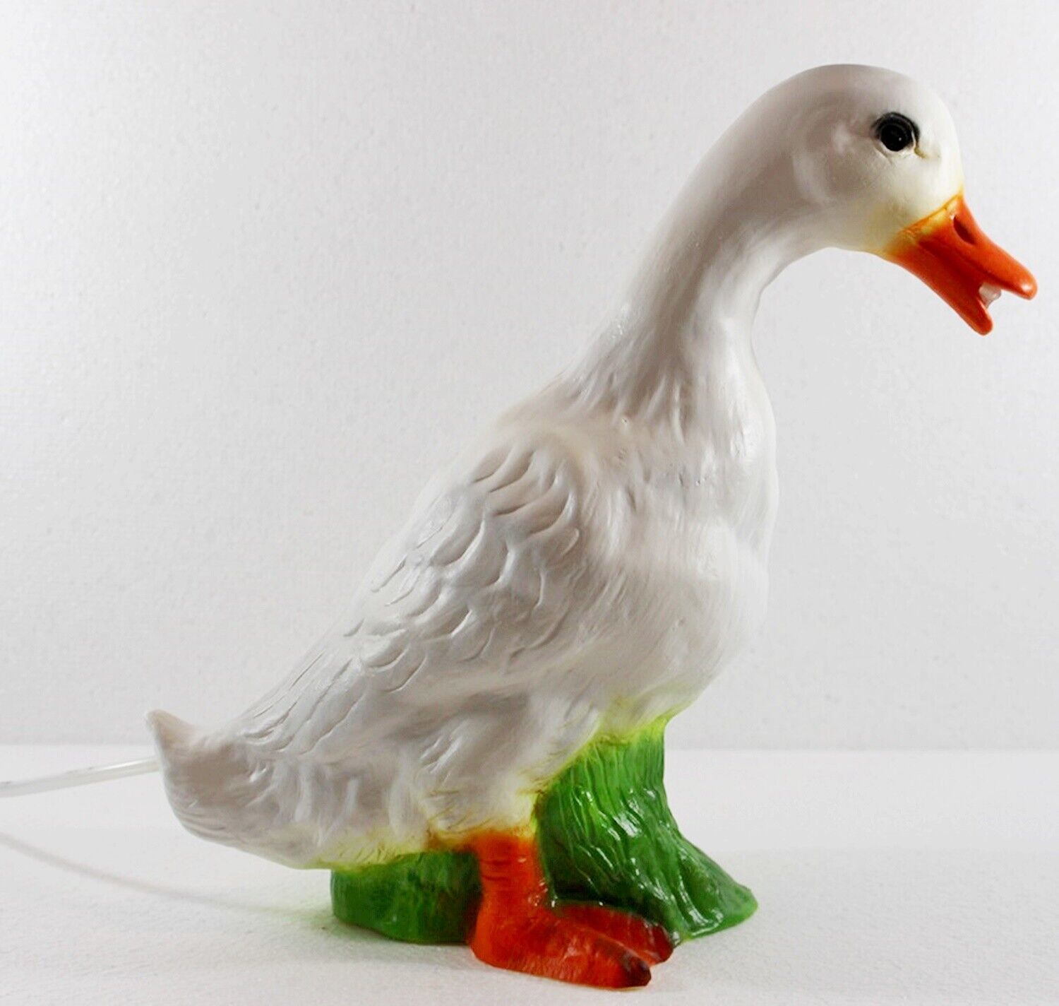 Deko Garten Figur Dekofigur Tierfigur Ente Wasserspeier stehend weiß aus Kunststoff Höhe 30 cm