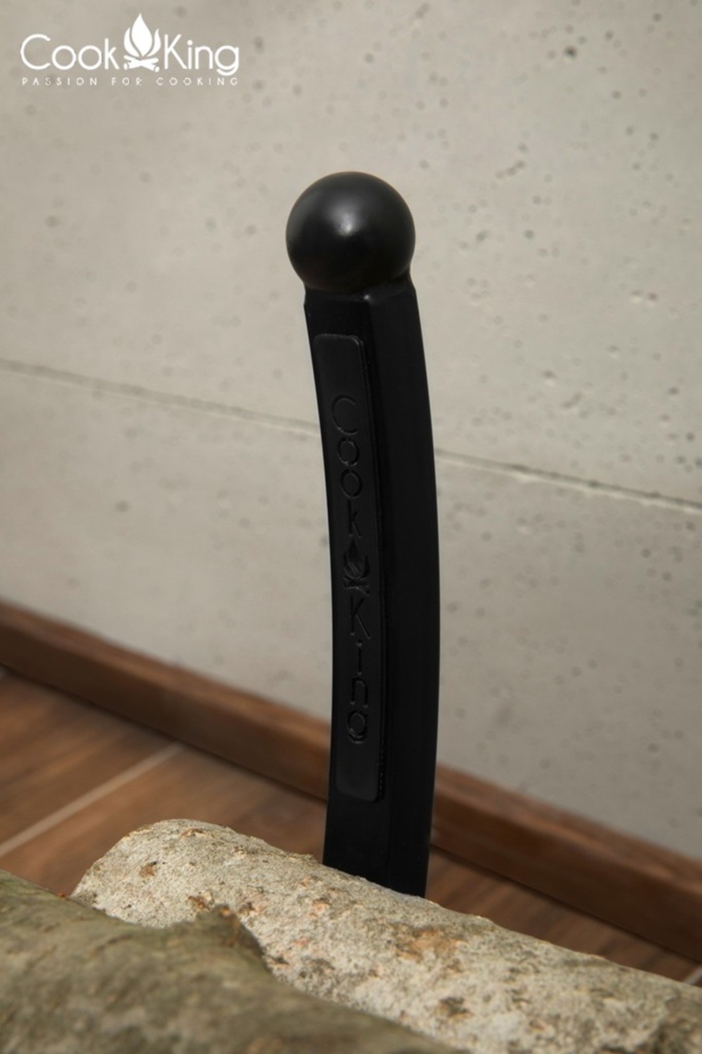 Kaminholzregal "Spiral" H 82 cm Holzregal für Kaminholz Kaminholzablage aus Stahl Kaminholzständer