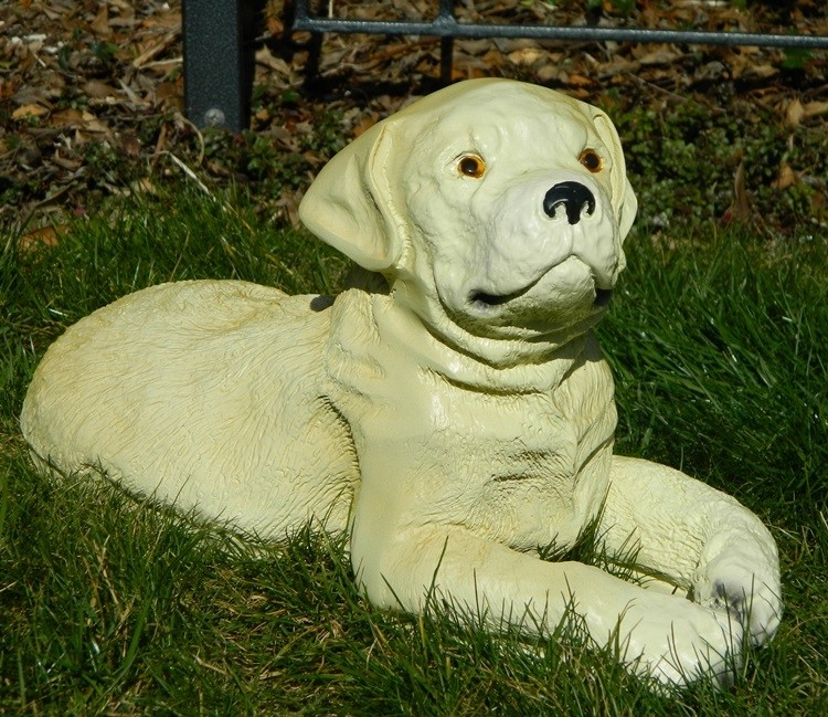 Dekorationsfigur Hund Labrador Retriever Welpe H 21 cm Dekofigur aus Kunstharz