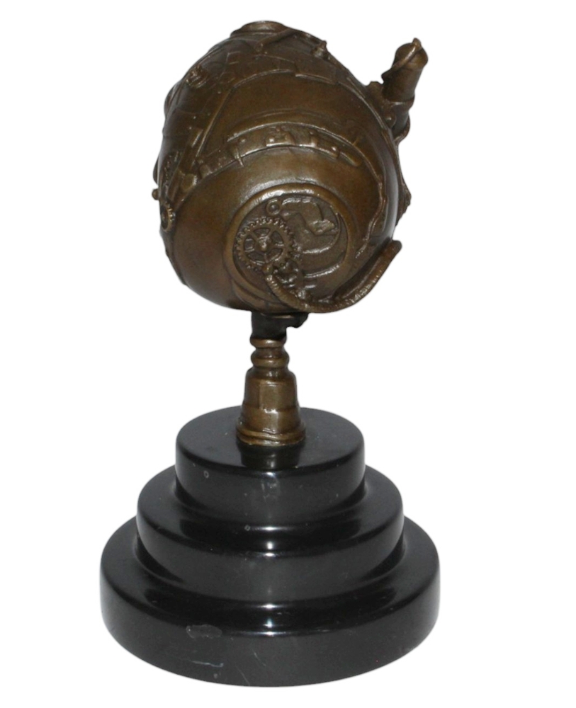 Bronzefigur Bronzeskulptur Bronze Steampunk Schädel auf Sockel Höhe 19 cm Skelett Figur