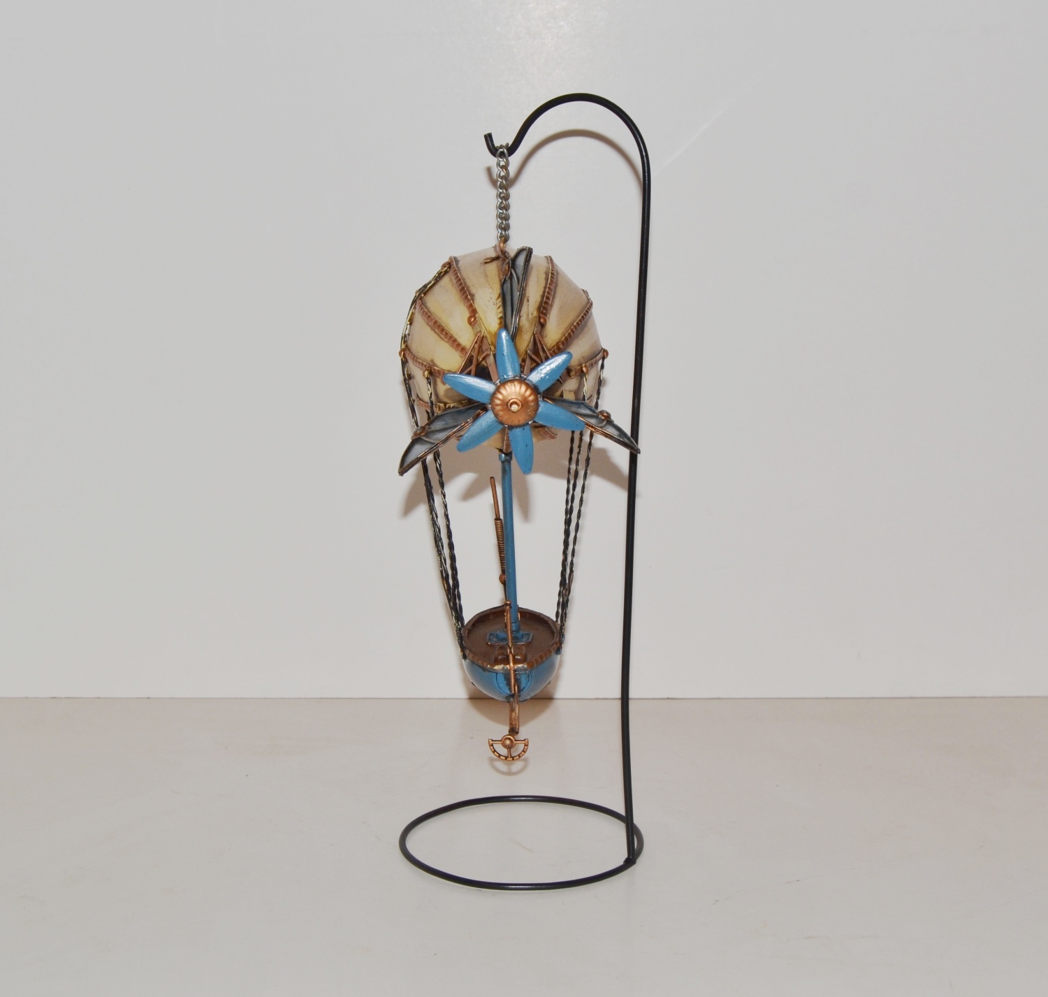 Blechmodell Nostalgie Modellflugzeug Oldtimer Zeppelin Luftschiff Modell auf Ständer Blech L 37 cm