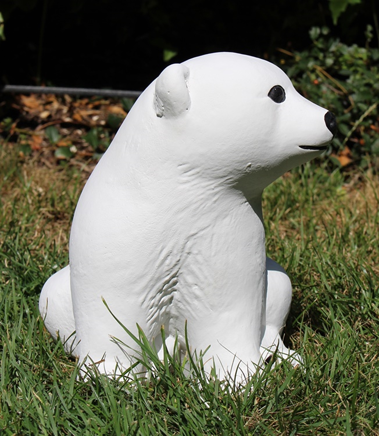 Beton Figur kleiner Eisbär H 20 cm Dekofigur und Gartenfigur