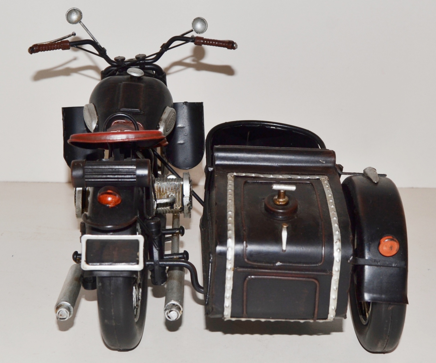 Blechmotorrad Nostalgie Modellauto Oldtimer Marke BMW Motorrad mit Beiwagen aus Blech L 31 cm