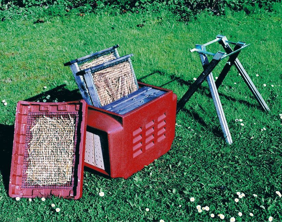 Naturschutzprodukt Insekten-Kombi robustes Gehäuse aus Holzbeton für nützliche Insekten