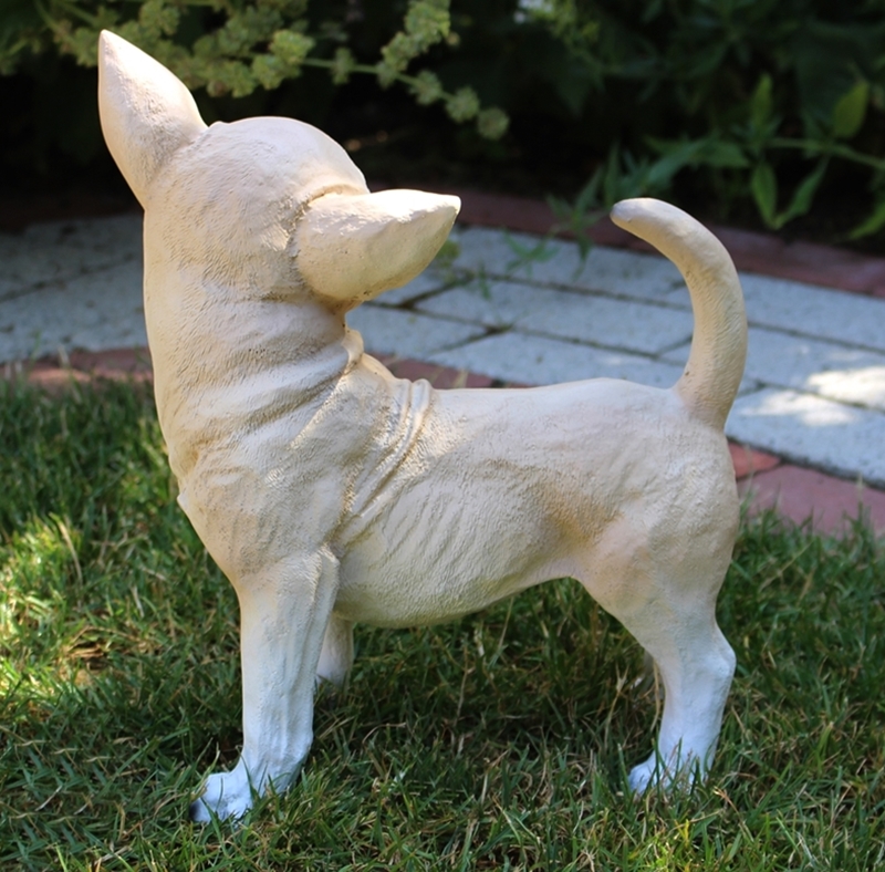 Dekorationsfigur Hund Chihuahua Höhe 29 cm Deko Figur aus Kunstharz