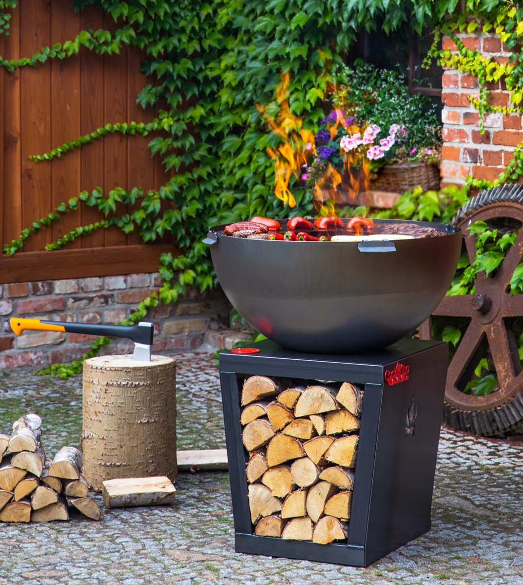 Grill SANTOS D 85 cm tiefe Grillschale Sockel mit Kaminholzablage Grillplatte aus Naturstahl