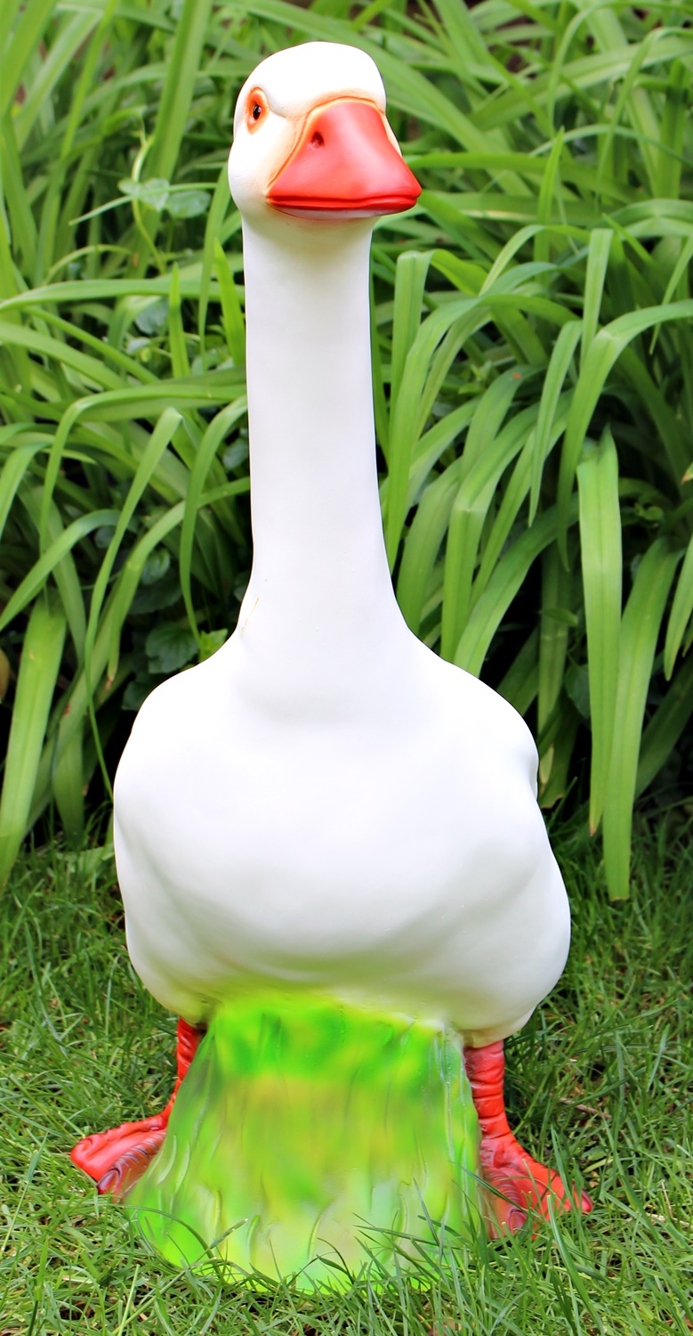 Deko Garten Figur Dekofigur Gartenfigur Tierfigur große weiße Gans stehend aus Kunststoff Höhe 60 cm