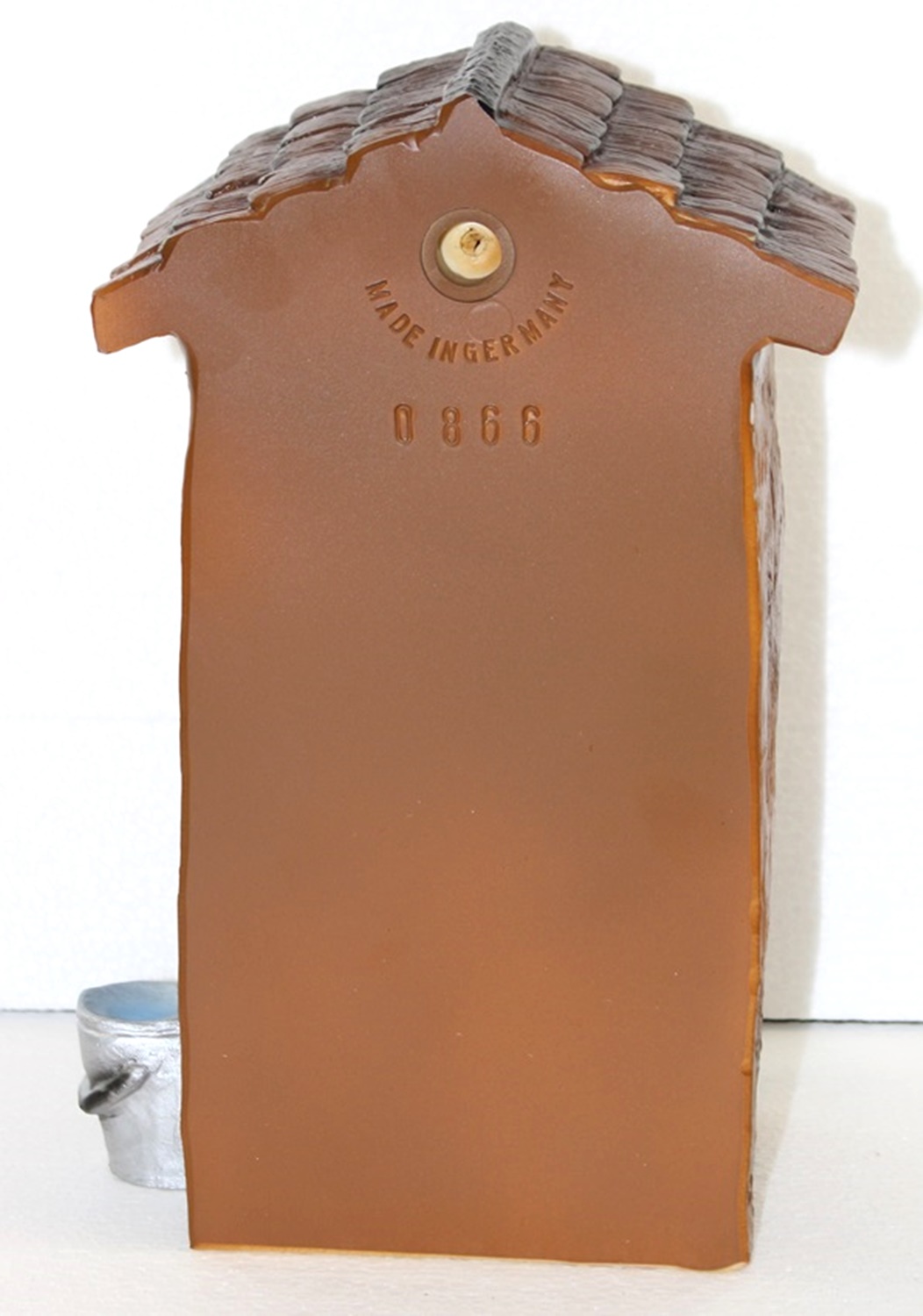 Deko Figur Spaß Zwerg H 29 cm Gartenzwerg im WC-Häuschen Gartenfigur aus Kunststoff