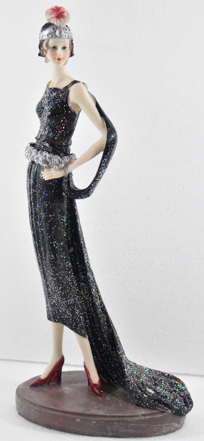 Beauty Figur Deko Modefigur Modepuppe Nostalgiefigur Dame schwarzen Kleid mit Kopfschmuck aus Resin