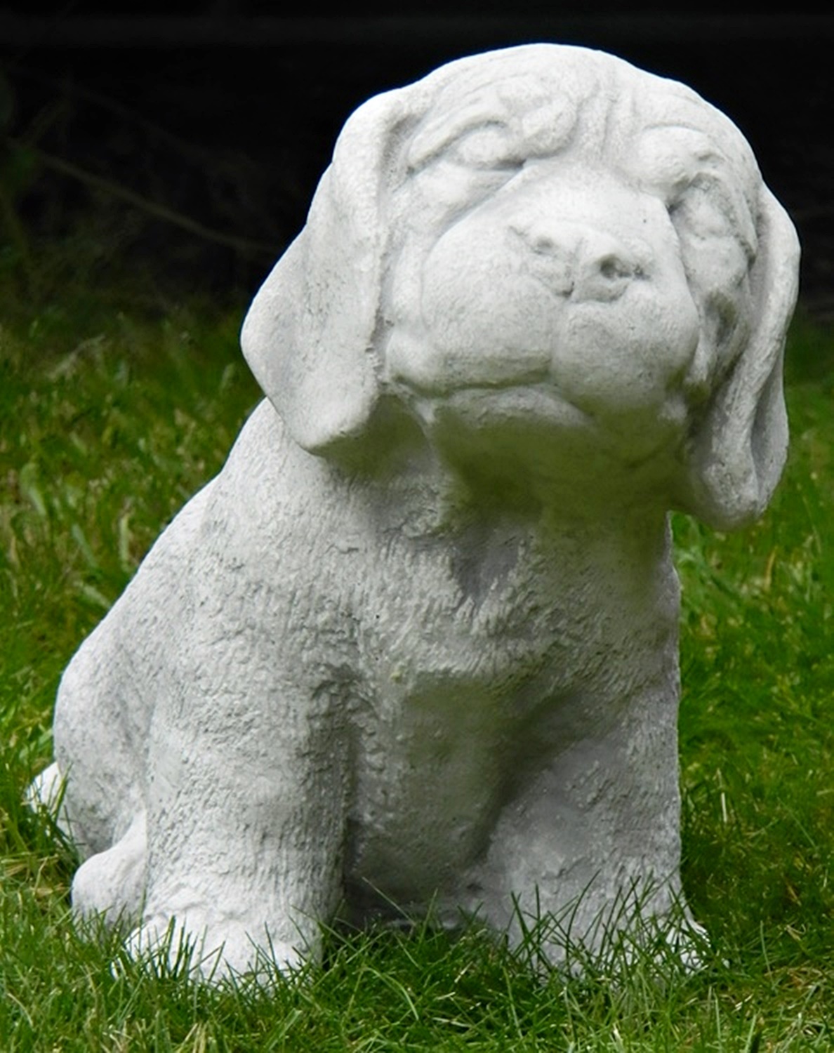 Beton Figur Hund Welpe sitzend H 18 cm Dekofigur und Gartenfigur