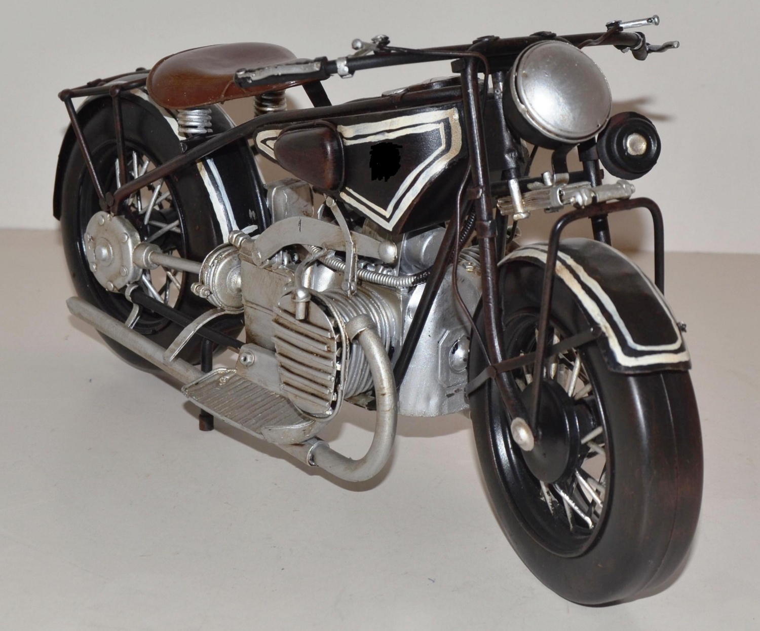 Blechmotorrad Nostalgie Modellauto Oldtimer Marke BMW Motorrad R 52 Tourenmotorrad aus Blech L 37 cm