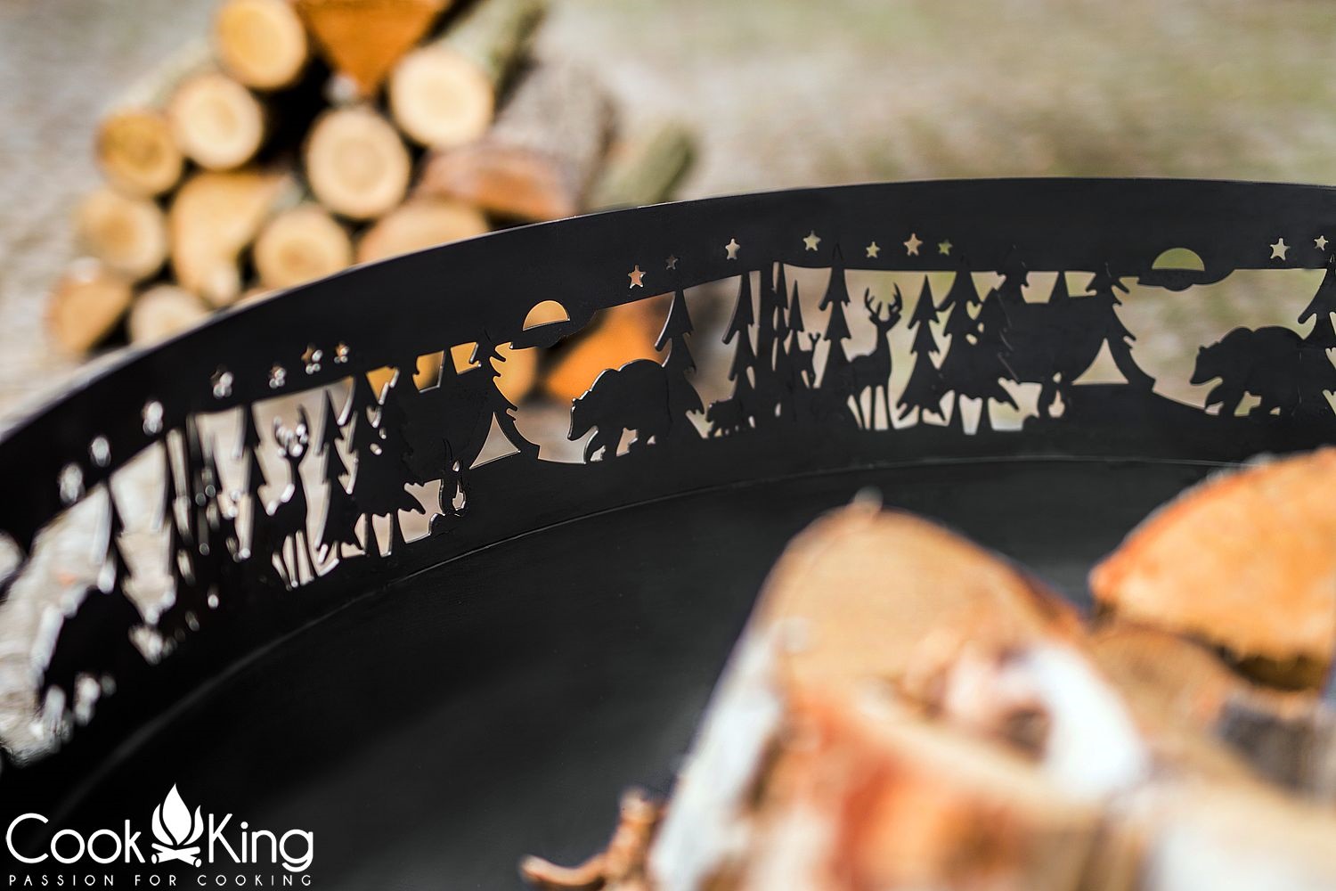 Feuerschale "Forest" Ø 80 cm Feuerstelle für Garten aus Stahl Feuerkorb als Wärmequelle