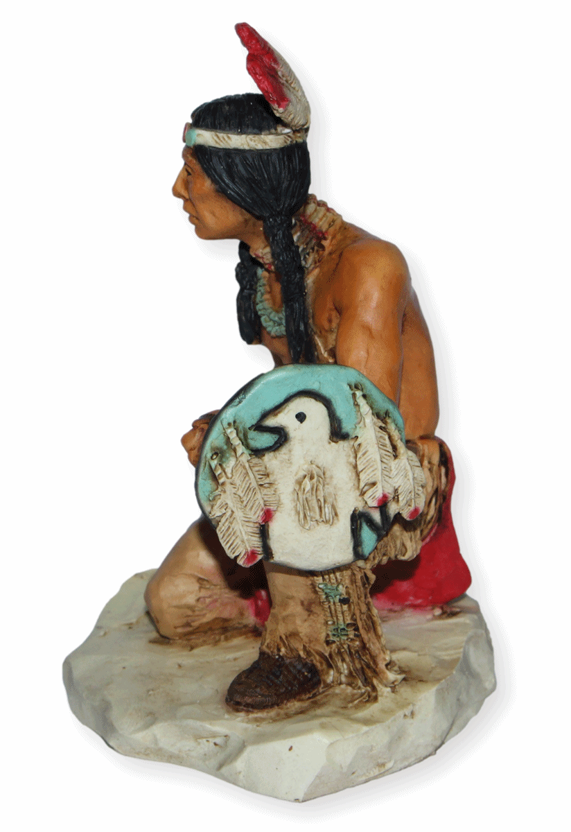 Indianerfigur Indianer Anführer Uncas der letzte Mohikaner H 12 cm kniend mit Kopfschmuck