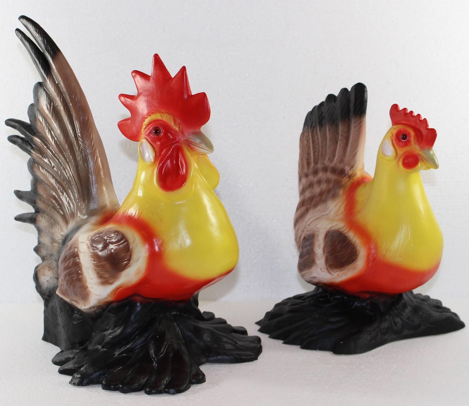 Deko Garten Figur Dekofigur Gartenfigur bunter Hahn und Henne stehend aus Kunststoff als 2-er Satz