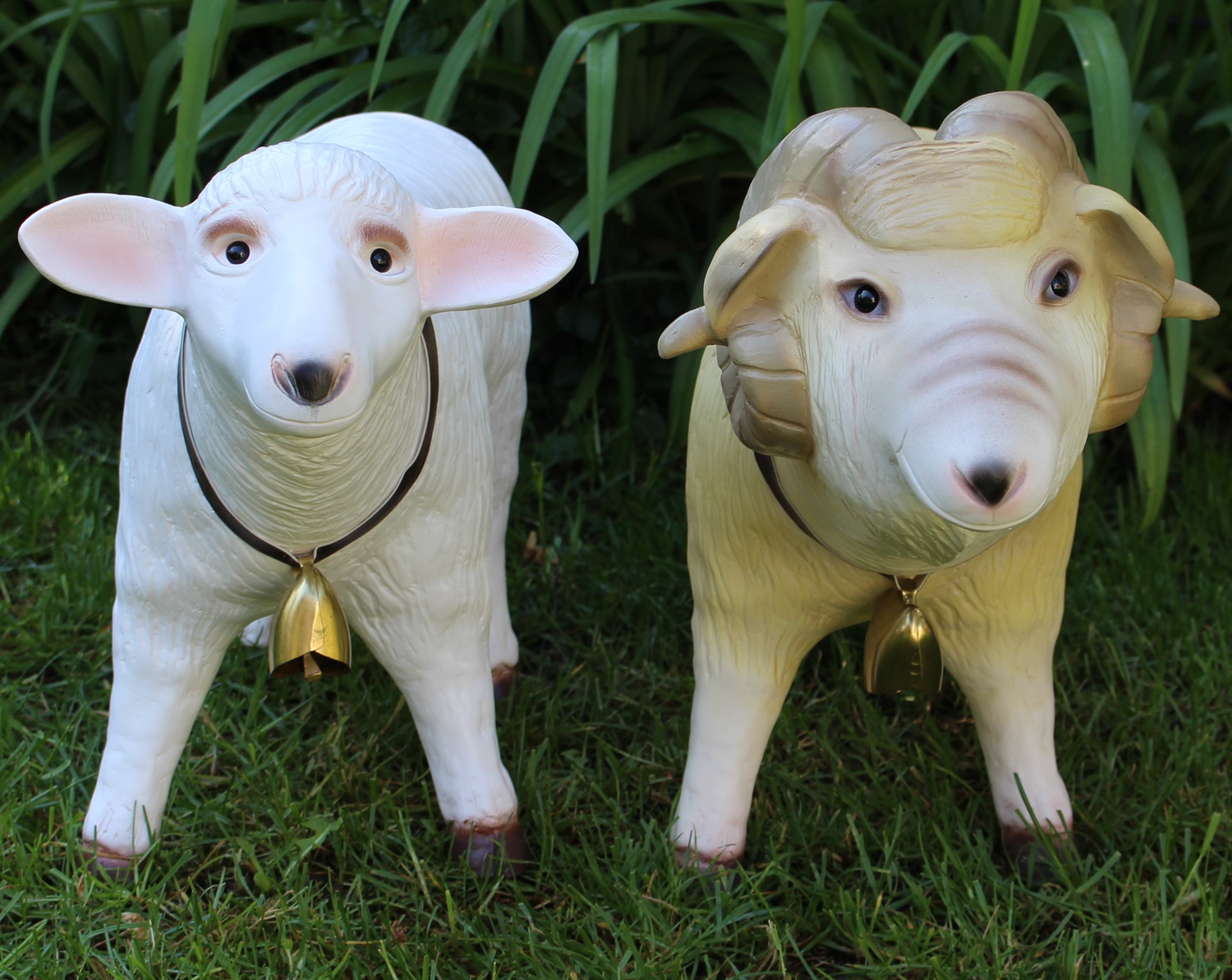 Deko Garten Figur Gartenfigur Tierfiguren Schaf und Schafbock als 2-er Satz aus Kunststoff H36-40 cm