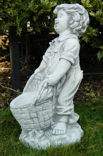 Beton Figur Junge mit Pflanzkorb H 45 cm Dekofigur und Gartenskulptur