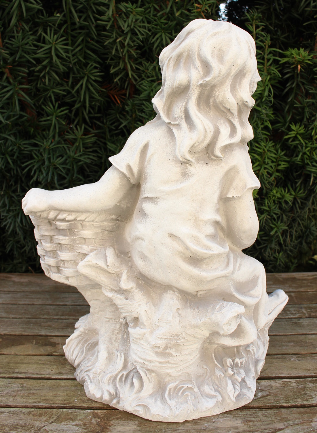 Beton Figur Mädchen mit Topf zum Bepflanzen H 34 cm Ostern Frühling Dekofigur und Gartenskulptur
