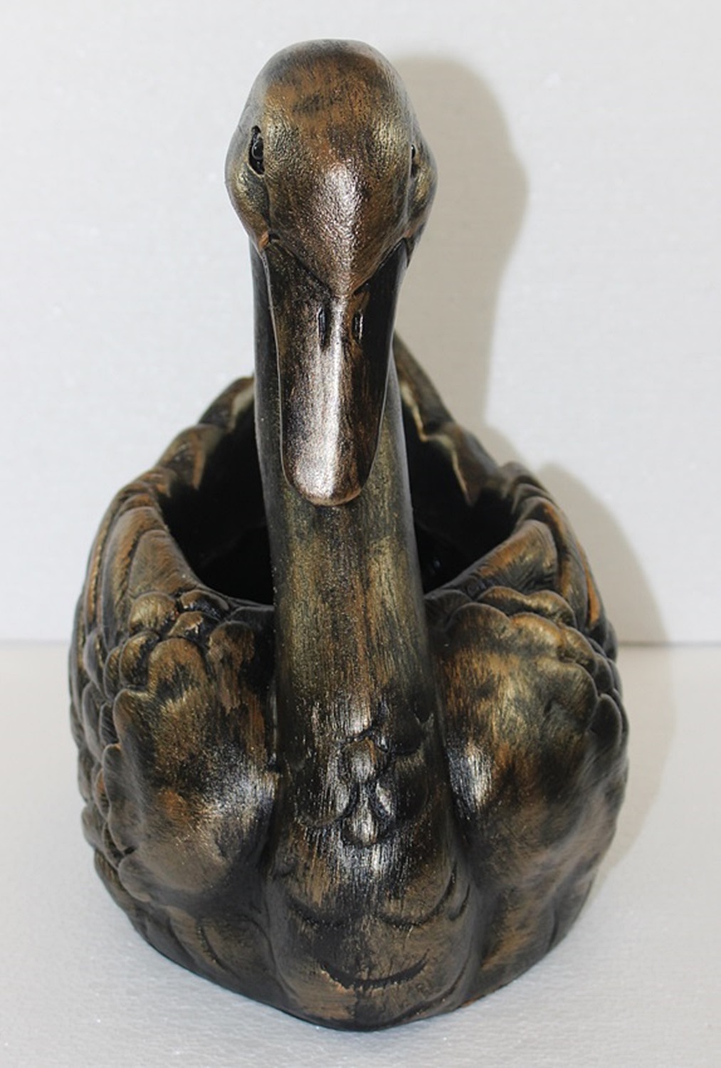 Deko Figur Schwan Gartenfigur zum Bepflanzen H 29 cm Dekofigur Kupfer-Antik aus Kunststoff