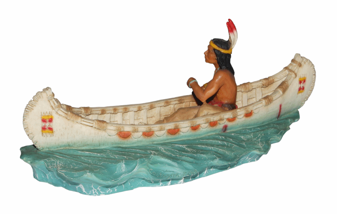 Indianerfigur Indianer Hiawatha im Kanu sitzend L 23,5 cm "He who makes Rivers" Deko Skulptur