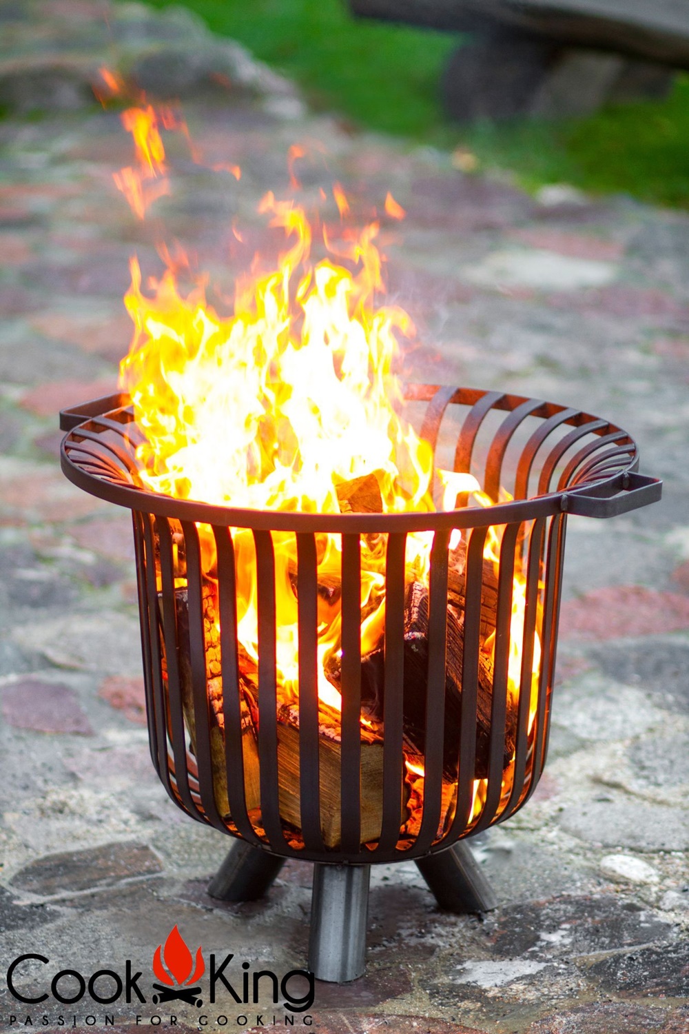 Feuerkorb "Verona" Ø 60 cm Feuerstelle für den Garten aus Stahl Feuersäule als Wärmequelle oder Gril