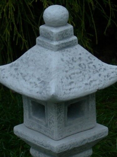 Beton Figur japanische Laterne H 37 cm Dekofigur und Gartenskulptur