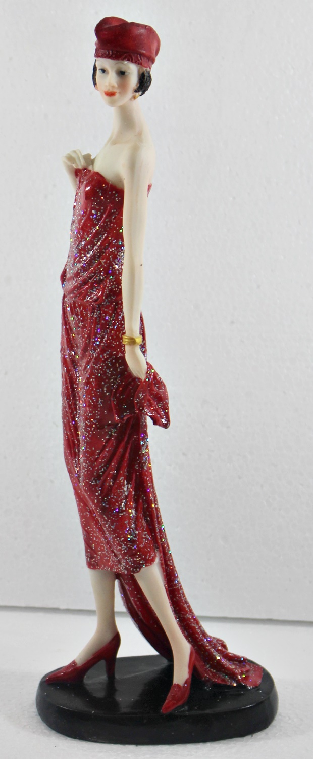 Beauty Figur Deko Modefigur Modepuppe Nostalgiefigur Dame rotes Kleid mit roter Mütze aus Resin