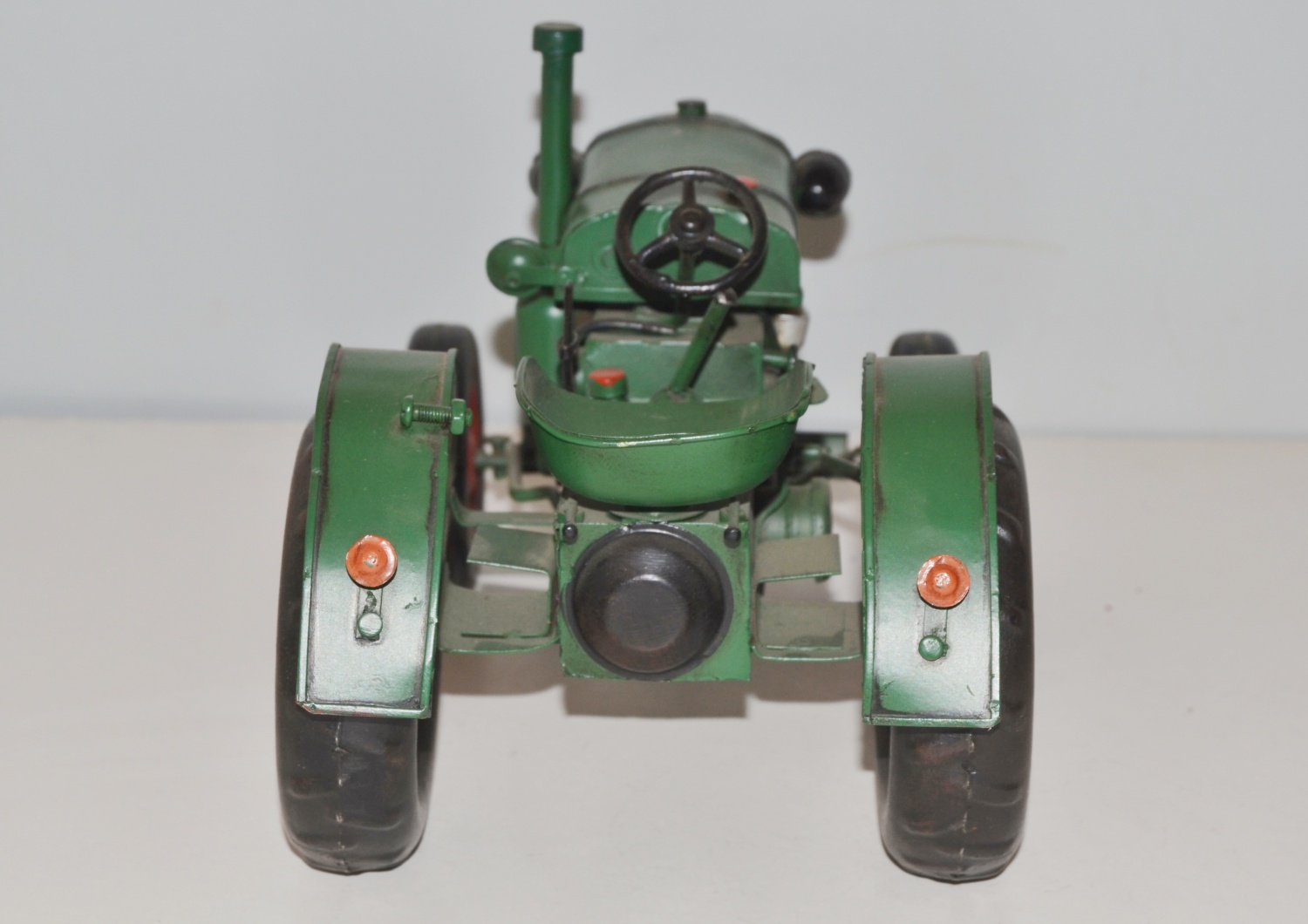 Blechtraktor Nostalgie Modellauto Oldtimer Marke Deutz Traktor Modell F1M414 aus Blech L 28 cm