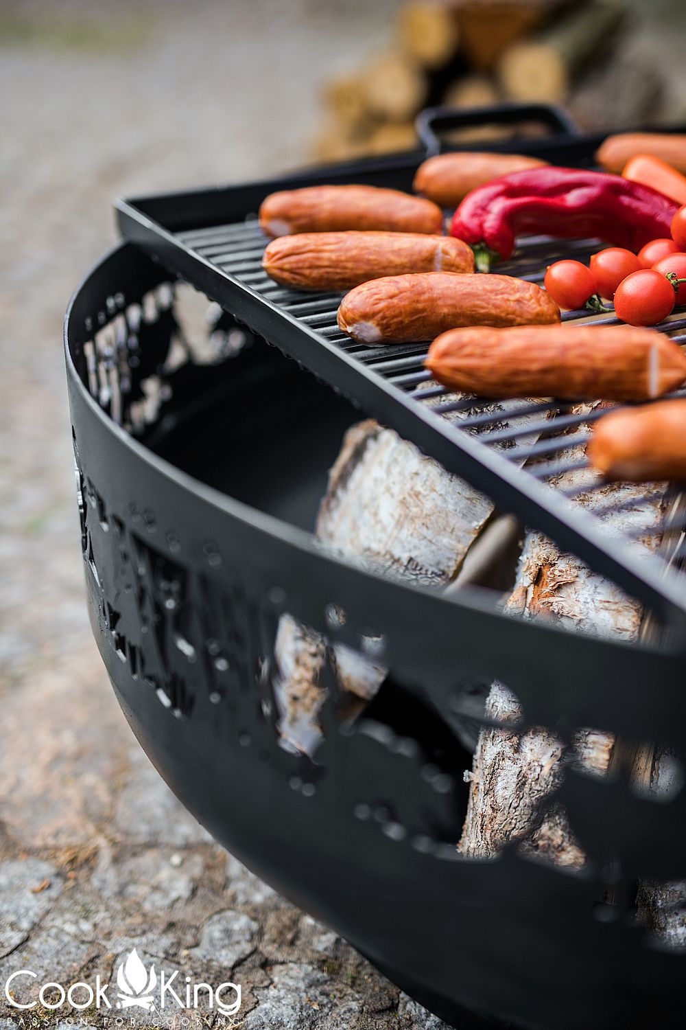 Feuerschale "Forest" Ø 80 cm Feuerstelle für Garten aus Stahl Feuerkorb als Wärmequelle