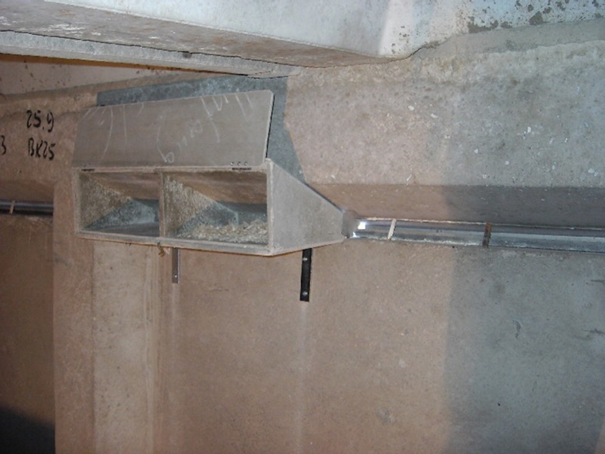 Naturschutzprodukt Mauersegler-Keilkasten (Drempelkasten) für Einbau in Dachbereiche