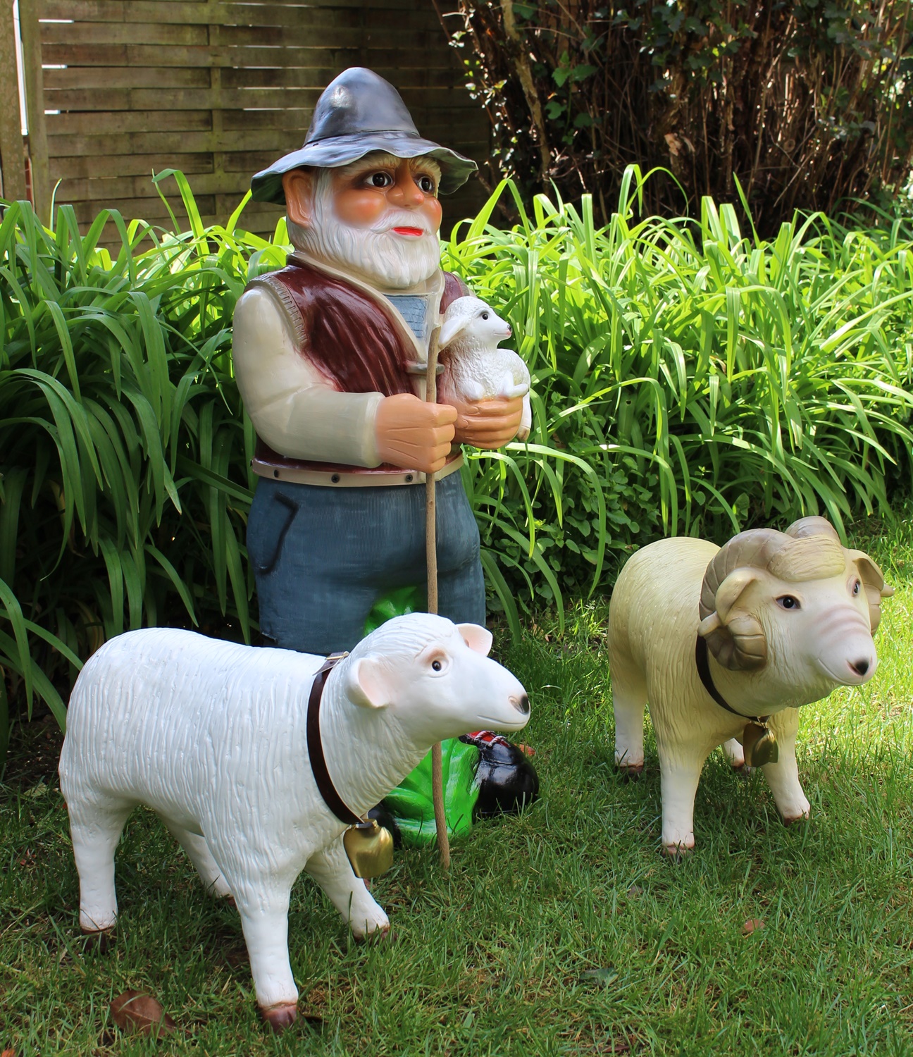 Deko Garten Figur Dekofigur Gartenfigur Hirte Schäfer mit Schafbock und Schaf aus Kunststoff