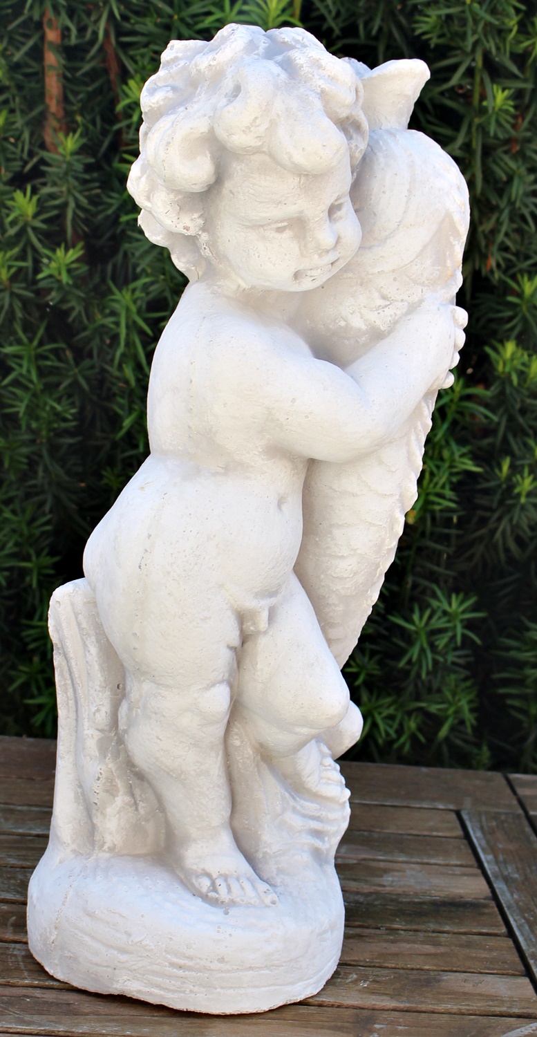 Beton Figur Statue Putte mit Fisch als Wasserspeier (ohne Schlauch) H 42 cm Dekofigur Gartenskulptur
