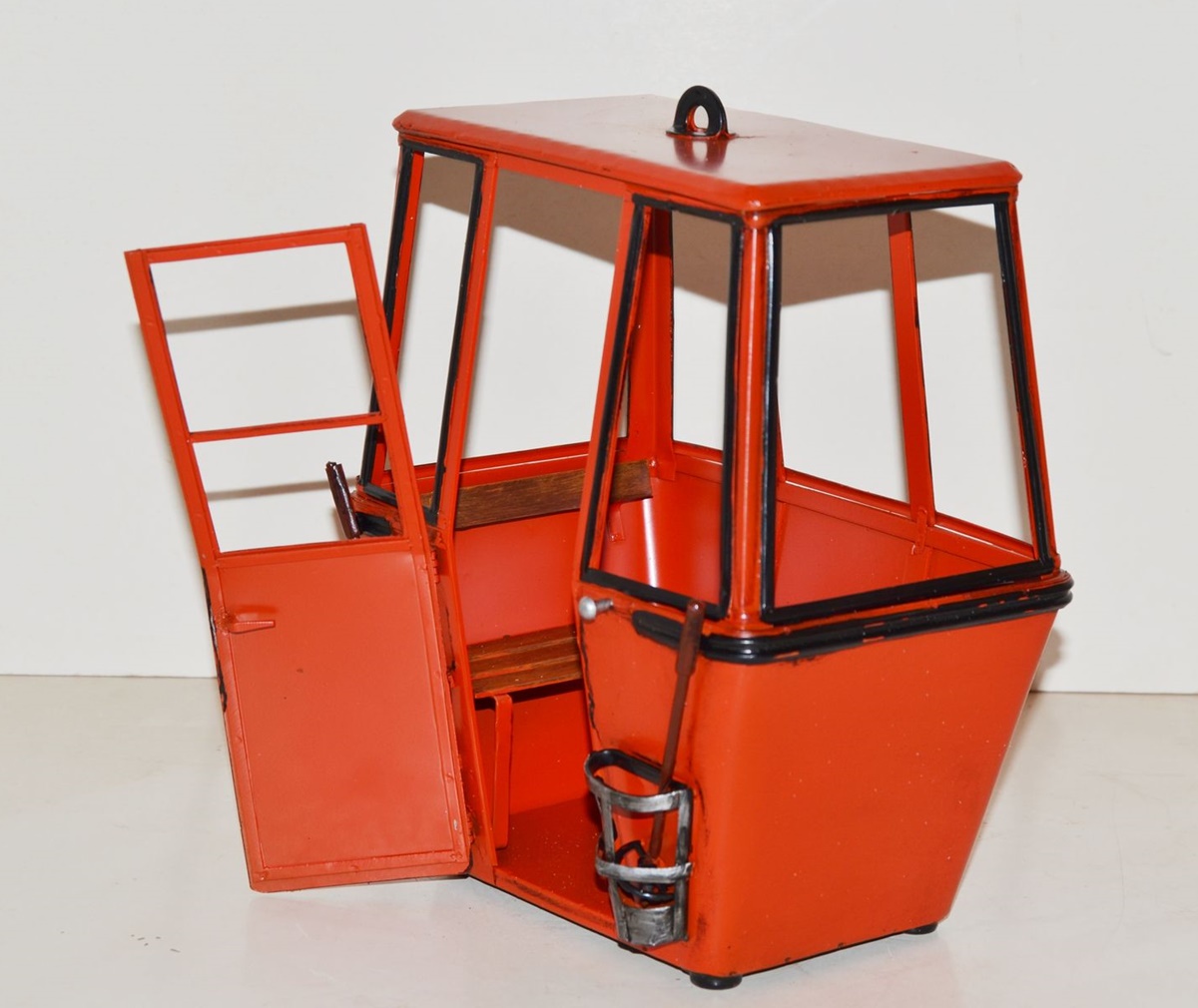 Blechmodell Nostalgie Ski Gondel Oldtimer Berggondel rot Replikat aus der Schweiz H 20 cm