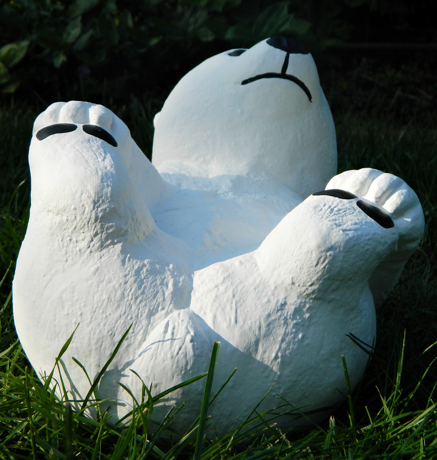 Beton Figur kleiner Eisbär H 18 cm Dekofigur und Gartenfigur