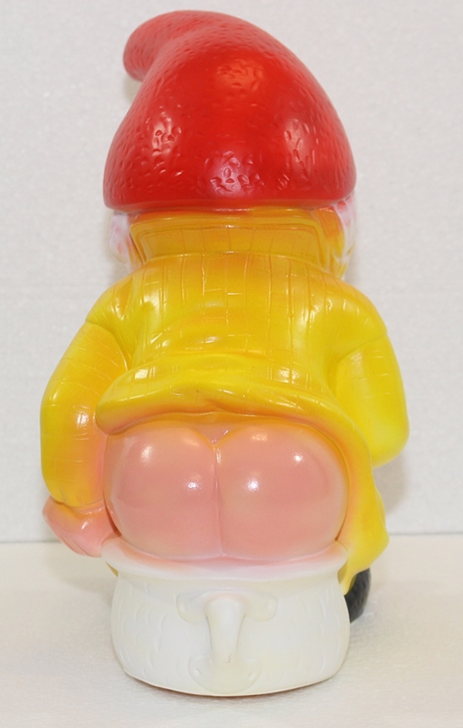 Gartenzwerg auf Töpfchen mit Bewegungsmelder Pfiff - Pfeifen Figur Zwerg H 27 cm aus Kunststoff